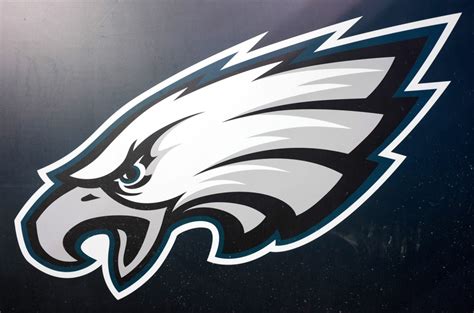 The Philadelphia Eagles Share Their Favorite 'Kelce x Swift Duo'