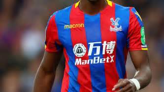 Wilfried Zaha Profile, News & Stats | Premier League