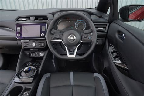 Nissan Leaf Interior, Sat Nav, Dashboard | What Car?