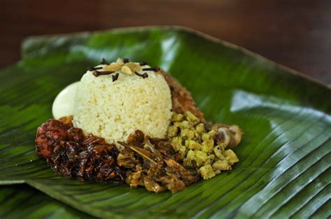 What to eat in Sri Lanka? Best Sri Lankan food - Food you should try