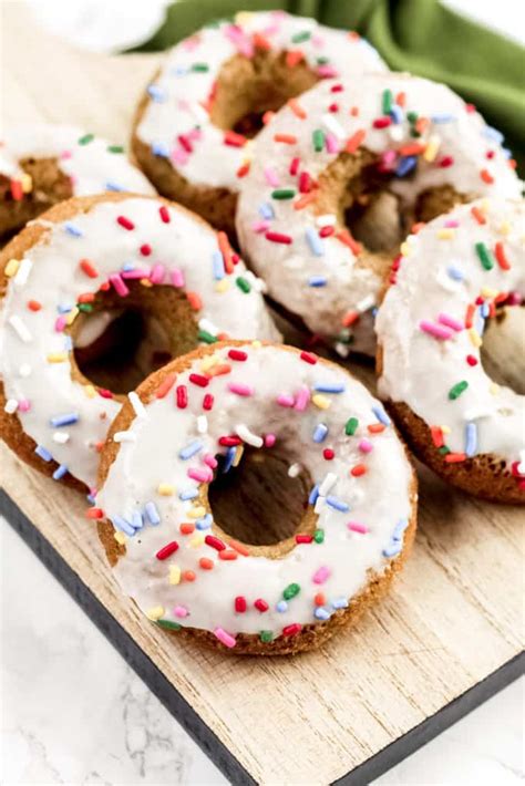 Healthy Vanilla Donuts (gluten-free, baked) - Mile High Mitts