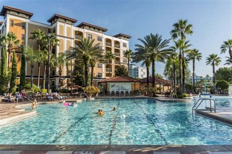 Top 10 Hotels with Free Shuttle Service to Disney World Park