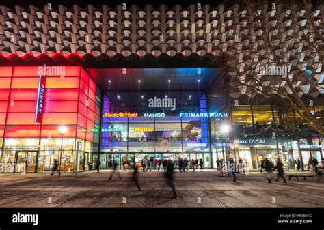 Shopping center dresden germany hi-res stock photography and images - Alamy