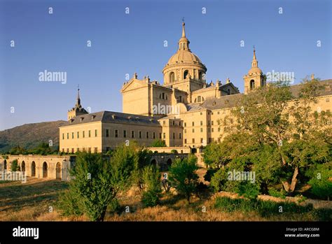 Escorial palace hi-res stock photography and images - Alamy