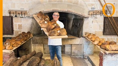 Pugliese bread: how to make bread the Altamura way. It’s authentic Italian bread! - YouTube