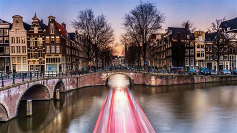 Amsterdam canal long-exposure - backiee