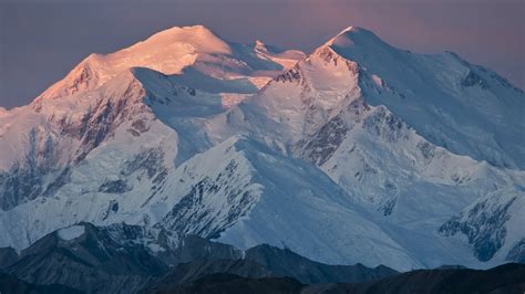 Obama restores Mount McKinley, the tallest North American peak, to its original name of Denali ...