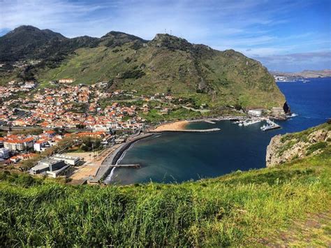 Praia de Machico, Plaża w Machico, Madeira. | Beautiful beaches, Porto ...