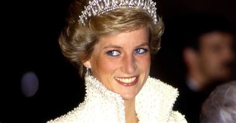 Princess Diana Biography - GrandBee