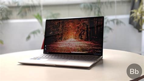 Asus ZenBook 15 UX533FD Review: Power, Portability and Personality!