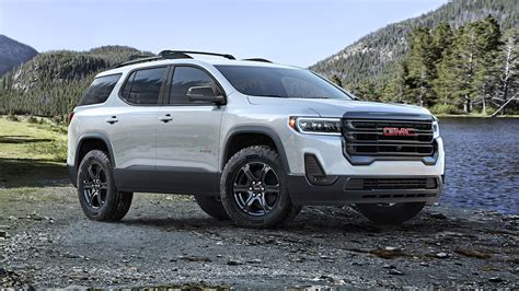 2020 GMC Acadia AT4 Off-Road Review: Looking the Part