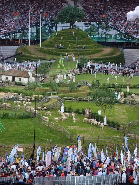 File:2012 Summer Olympics opening ceremony (18).jpg - Wikipedia, the ...