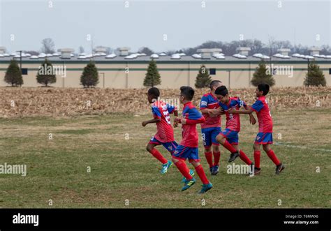 Kids soccer hi-res stock photography and images - Alamy