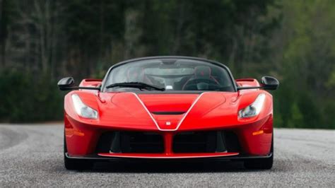 We can’t stop watching this $4.7m live auction for an ultra-rare ...