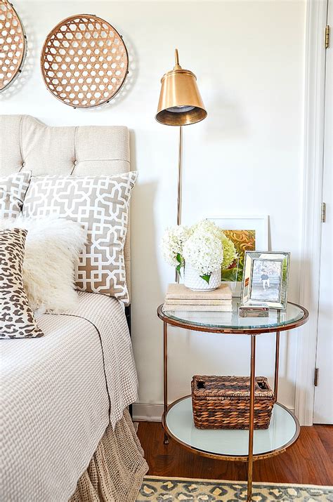 HOW TO DECORATE A NIGHTSTAND - StoneGable