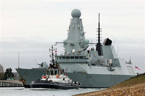 Royal Navy: HMS Diamond joins allies to deter attacks on cargo ships in ...