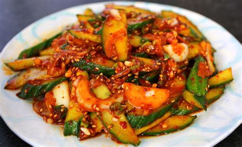 Spicy cucumber side dish | Korean side dishes, Maangchi recipes, Korean ...