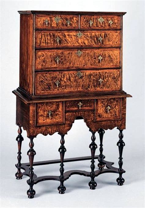 The charm of colonial furniture – stylish wooden furniture from a bygone era | Interior Design ...