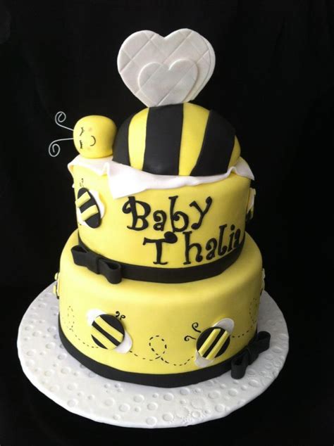 My baby shower Bee cake for baby Thalia! | Bee baby shower cake, Baby ...