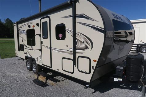 USED 2019 FLAGSTAFF MICRO LITE 23LB - Overview | Berryland Campers