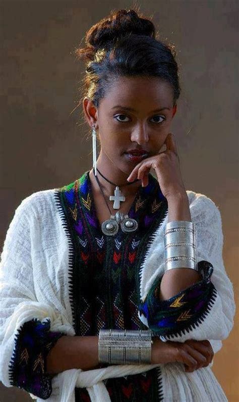 Pin by Ethiopian Traditional Dress (የ on Fetil Dresses | Ethiopian beauty, Ethiopian women ...