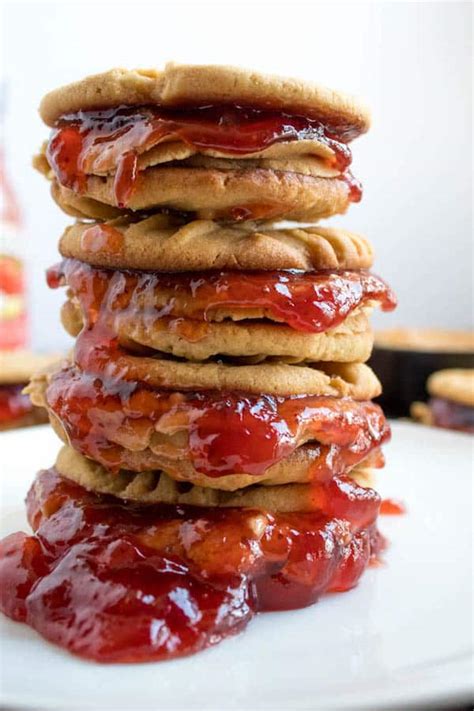 Peanut Butter and Jelly Cookie Sandwiches~ Recipe | Queenslee Appétit