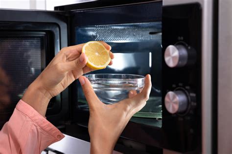 How to clean microwave with Lemon - (Easy and 100% Natural)