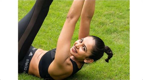 Rakul Preet adds a complex exercise to her ‘Yoga diaries’ and we are inspired | Health ...