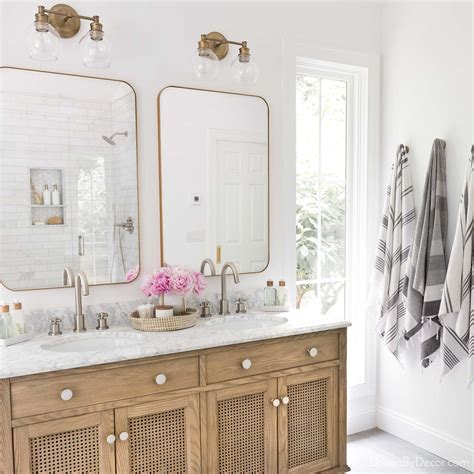 8 Bathroom Mirror Ideas to Make Your Space Shine! - Driven by Decor