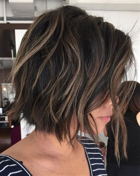 70 Cute and Easy-To-Style Short Layered Hairstyles for 2024 | Short hair with layers, Choppy bob ...