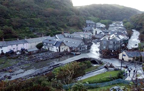 Remembering the terrifying flash flood that ravaged Boscastle in 2004 - in photos - Cornwall Live