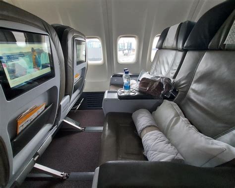 Business Class Seats On Icelandair | Brokeasshome.com