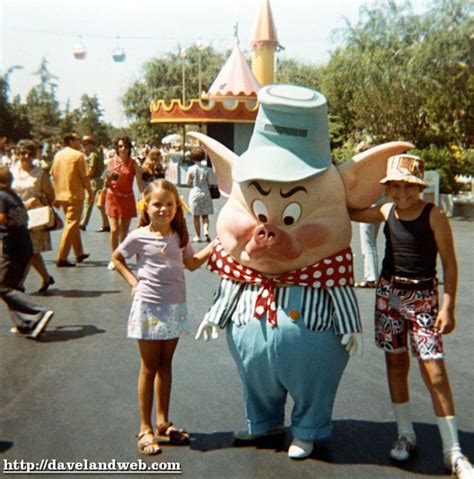 Daveland Disneyland Fantasyland Photo Page | Disneyland, Fantasyland ...