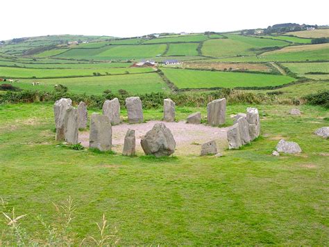 OLYMPUS DIGITAL CAMERA | Stonehenge, Standing stone, Mystical places