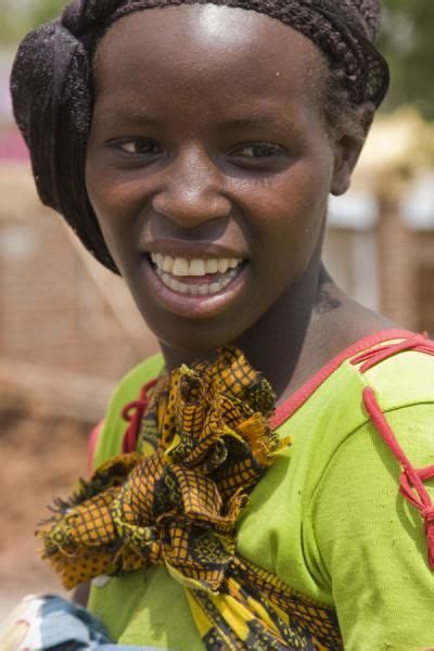 Malawian woman in the south of Malawi | Malawian people | Malawi ...