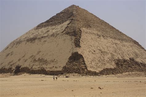 Bent Pyramid Historical Facts and Pictures | The History Hub