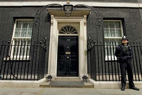 10 Downing Street | official office and residence of the prime minister, London, England, United ...