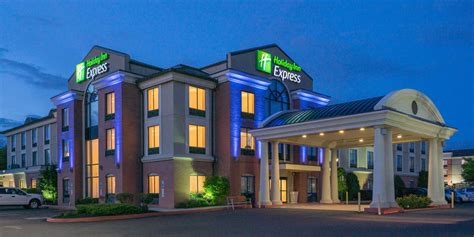 Affordable Hotel in Quakertown, PA | Holiday Inn Express & Suites ...