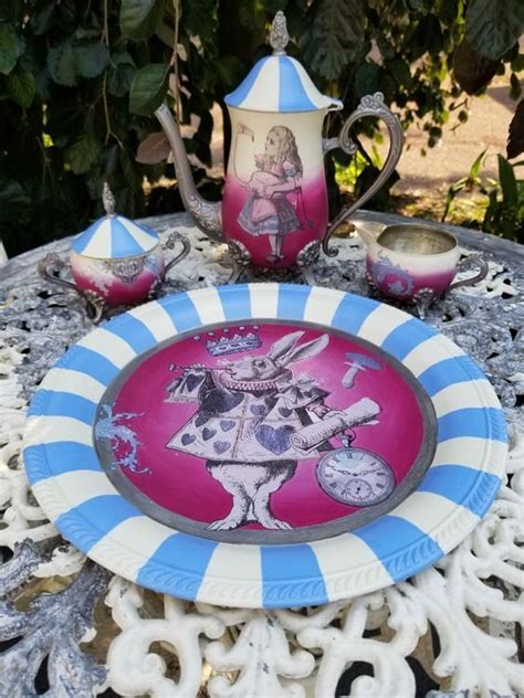 Alice in Wonderland Mini Tea Set - Etsy