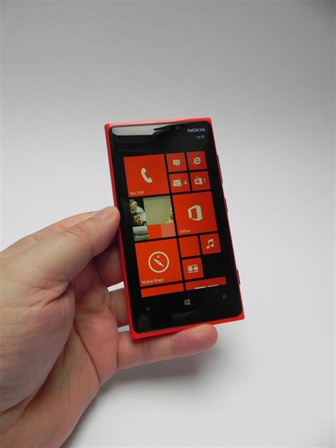 Nokia Lumia 920 Review: Simply the Best Windows Phone 8 Device, Excellent Cameraphone (Video ...