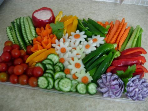 It's Written on the Wall | Vegetable platter, Veggie tray, Yummy veggie