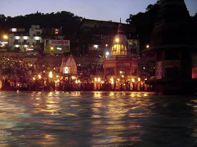 The basics of Classical Hinduism-The Sanathana Dharma: Ganga Aarti at Haridwar