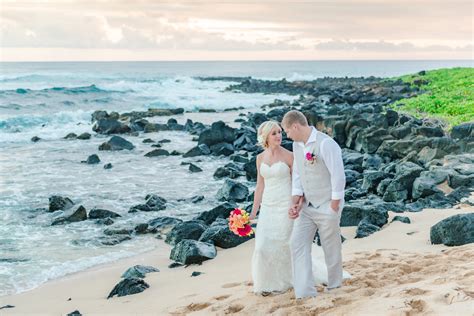 Stunning Beach Wedding on Kauai || Hawaii Wedding Photography — Coral by Pacific Dream Photography