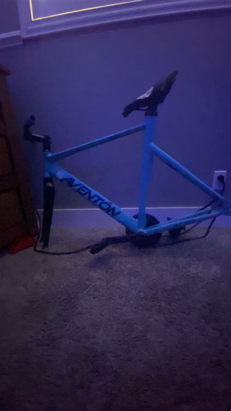 Aventon fixie frame for Sale in Oxnard, CA - OfferUp