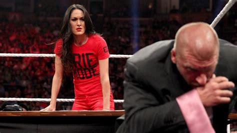 Brie Bella vs. Stephanie McMahon SummerSlam Match contract signing ...