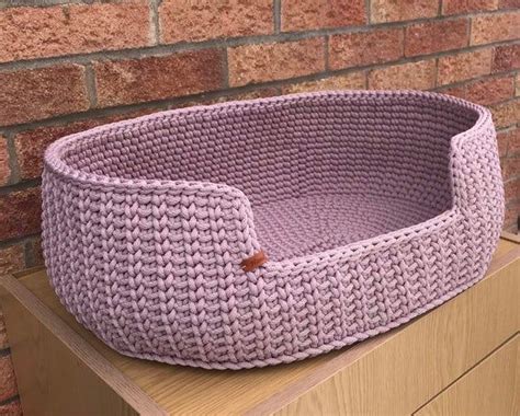 Oval Pet Bed / Small Dog Bed / Cat Bed / Medium Dog Bed | Crochet cat bed, Medium dog bed ...