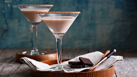 Drinks & Cocktails With Chocolate Liqueur | Absolut Drinks