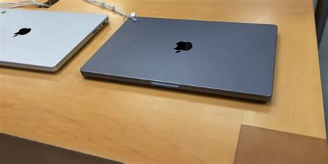 MacBook Silver vs Space Gray: Which Color Is Right For You?