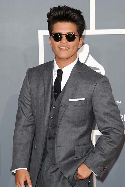 Bruno Mars proudly declares his Filipino roots - Filipino Journal