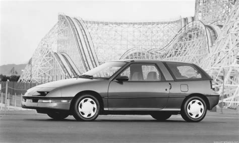 Geo Storm Hatchback 1991 Images, pictures, gallery